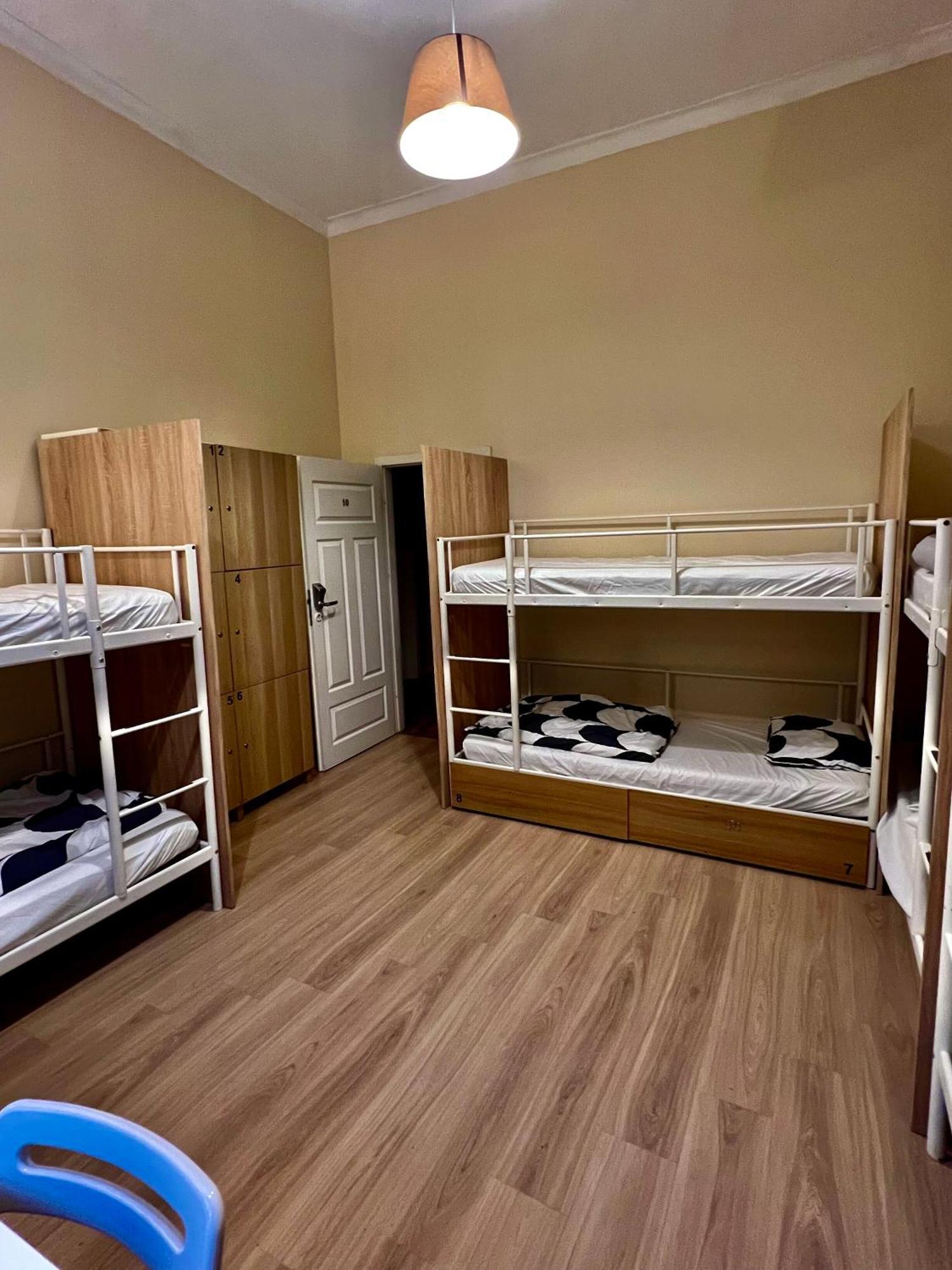 Fox Hostel 크라쿠프 외부 사진
